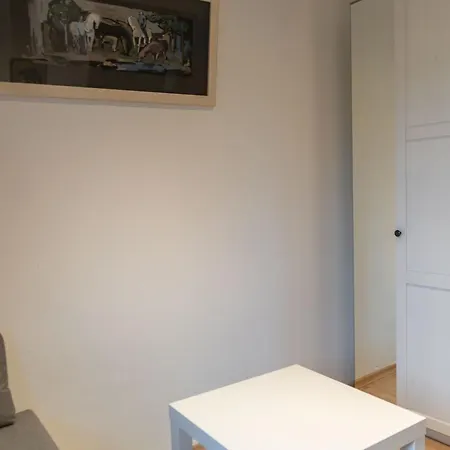 Mit Zwei Schlafzimmern Und Terrasse By Interhome Apartmán *